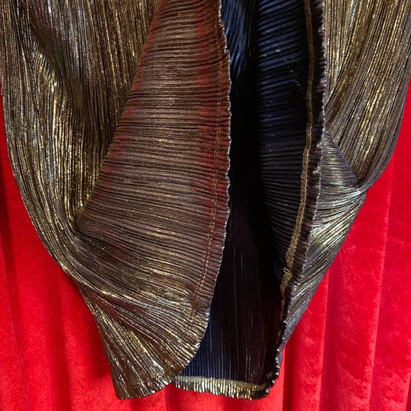 ⭐️Vintage gold top⭐️ - Picture 4 of 8